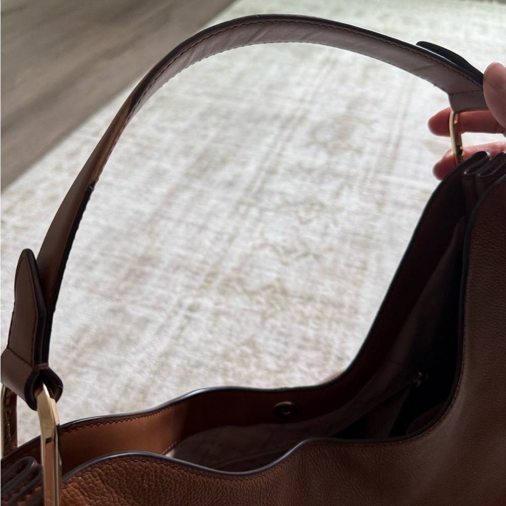 Michael Kors Tan Leather Shoulder Bag - Picture 8 of 9